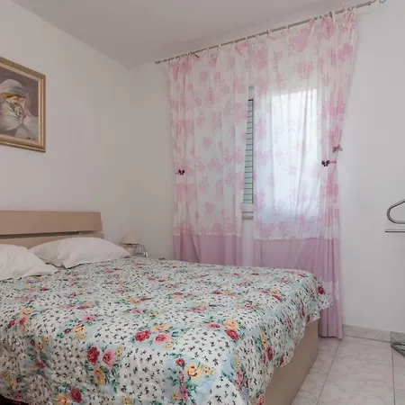 Holiday Kastel Luksic 16186 Casa de Férias