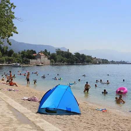 Holiday Kastel Luksic 16186 *